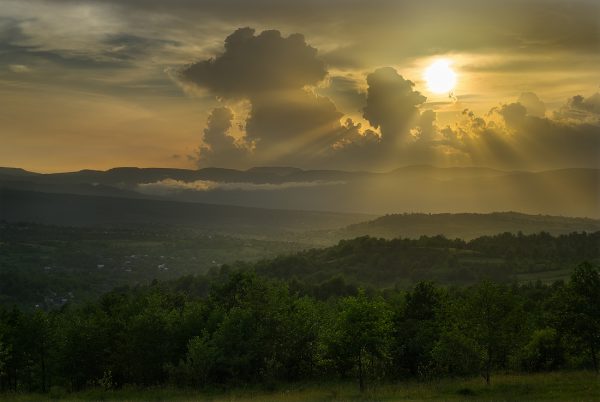 8 Carpathians Sun Horizon